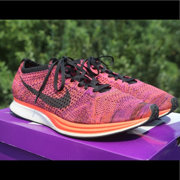 Nike Flyknit Racer Acia Berry Size 13 - Picture 1 of 10
